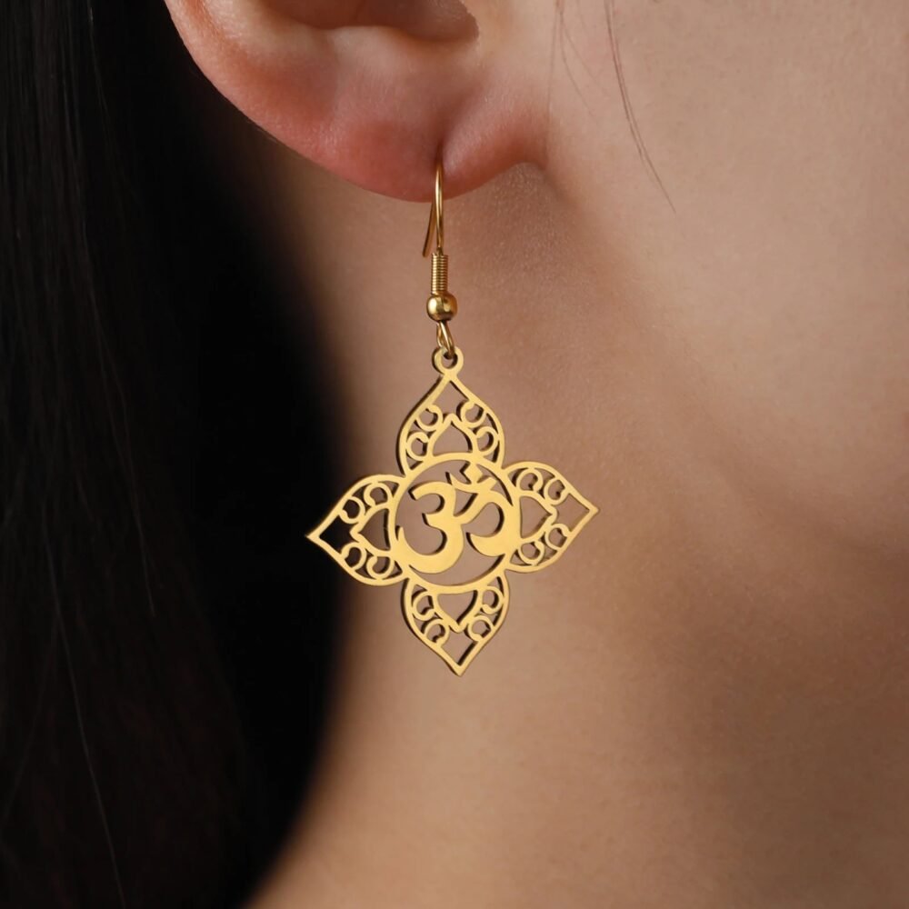 boucle d'oreille bouddhiste ohm - Image 2